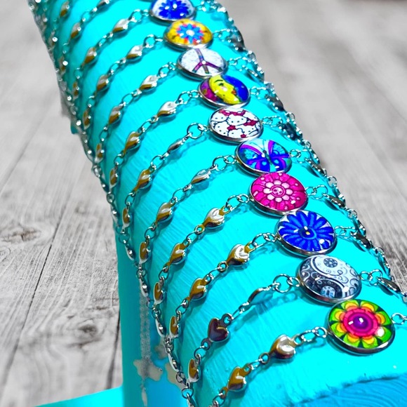 Rainbow Records Heart Slider Bracelet - Picture 6 of 8